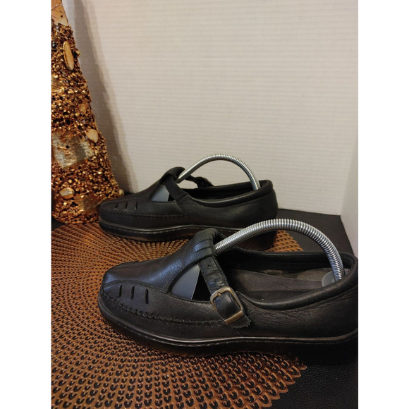 St Johns Bay Sandals Size 9.5M - Picture 3 of 5